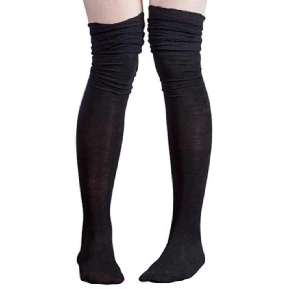 ARTHUR GEORGE Ruffle Over-the-Knee Socks ✨NWT✨